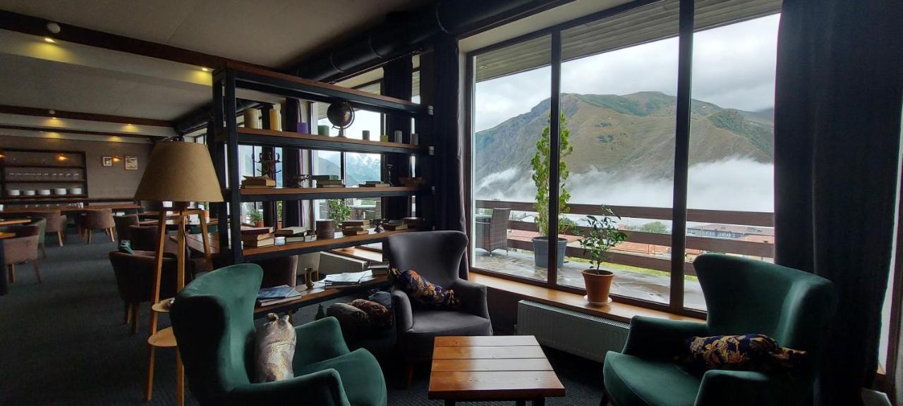Alpine Lounge Boutique Hotel Kazbegi Extérieur photo
