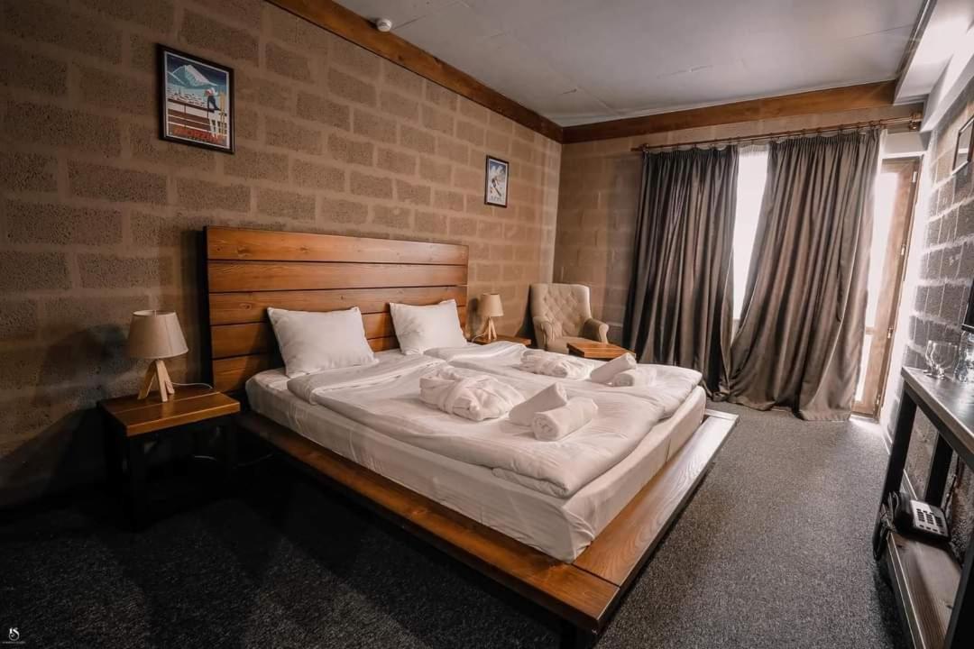 Alpine Lounge Boutique Hotel Kazbegi Extérieur photo